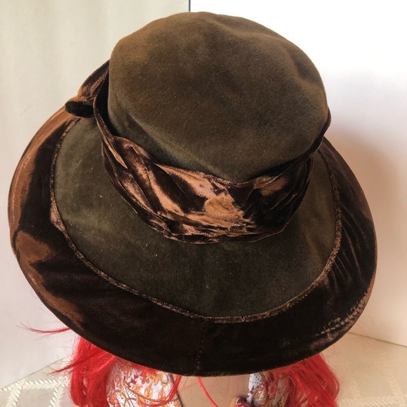 Vintage 1976-1995 Slouch Lamp Hat Brown Crused Velvet and Felt - Picture 3 of 9